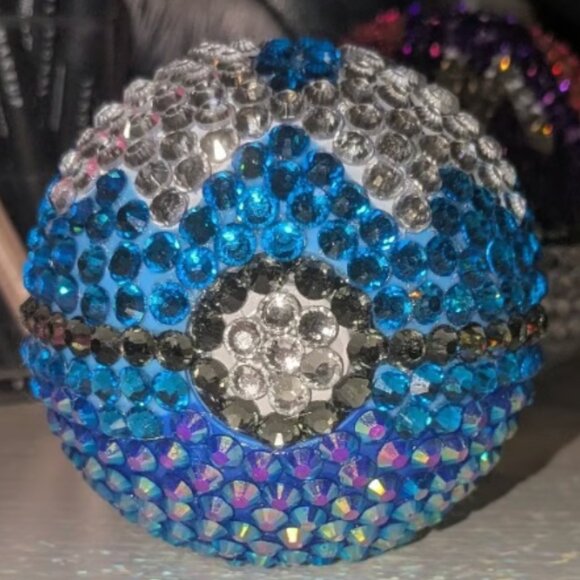 Crystallized Poke Ball Bag Charms - Picture 6 of 16